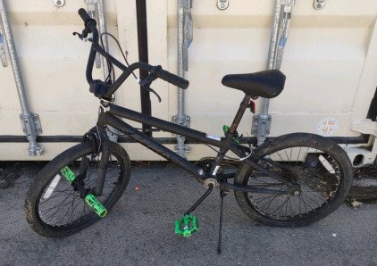 20" Kent Chaos (Black) Bike