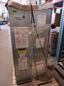 Johnson Controls Furnace/ Air Conditioner #DGAD601812-R