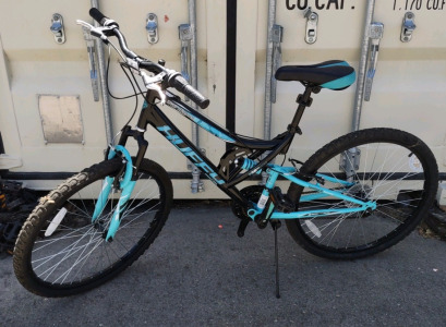26" Huffy Trail Runner (Black/Blue) Bike
