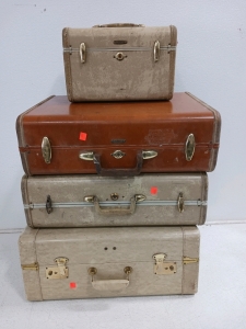(3) Vintage Suitcases and (1) Vintage Toiletries Case