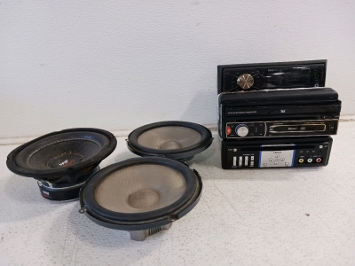 Car Audio Single DIN Heads, Boss, Clarion, and Dual. (3) 6" Speakers