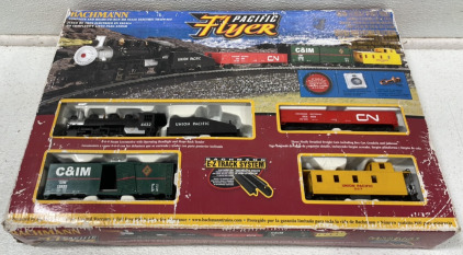 Vintage Pacific Flyer Electric Train Set
