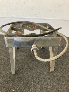Single standing outside gas burner