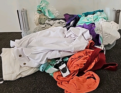 New Women's L--XXL Clothing