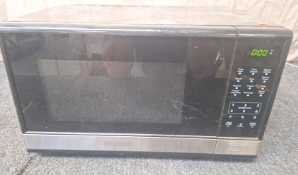 Black+Decker Microwave - BBFN