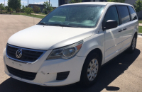 2011 VOLKSWAGEN ROUTAN - 3RD ROW SEATING - 149K MILES! - 3