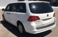 2011 VOLKSWAGEN ROUTAN - 3RD ROW SEATING - 149K MILES! - 5