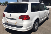 2011 VOLKSWAGEN ROUTAN - 3RD ROW SEATING - 149K MILES! - 7