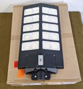 (1) Solar Powered, 1000W LED Flood/Security Light