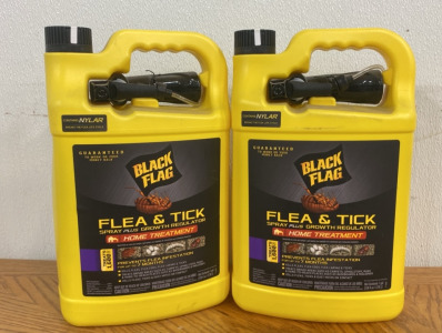 (2) Bottle of Black Flag Flea & Tick Home Treatment