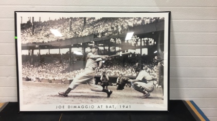 JoeDiMaggio At Bat Print
