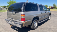 2002 CHEVROLET SUBURBAN - 4X4! - 6