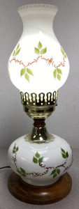 EB-Vintage Milkglass Lamp