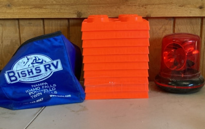 Bush&rsquo;s stackable stabilizer platforms and red car roof siren lights