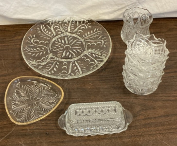 Glass dish serving set. EB