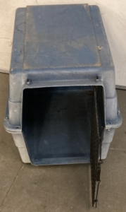 Blue Dog Kennel