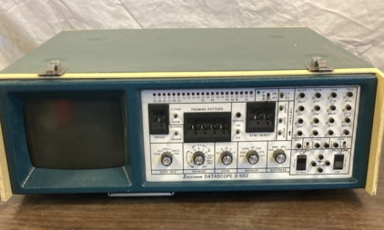 Vintage spectrom Datascope D-502. EB
