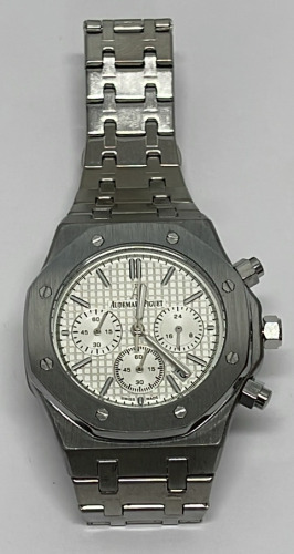 Audemars Piquet Royal Oak Men&rsquo;s Watch W/ White Dial (Unverified)