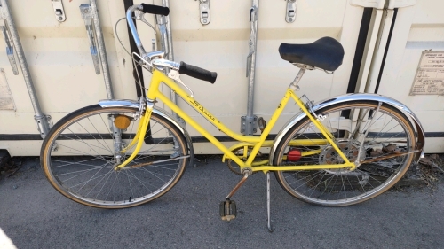 26" Schwinn (Yellow) Bike