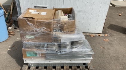 Pallet of Light Fixtures And More