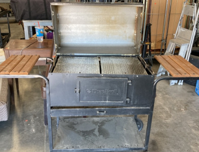 Char-Broil Grill W/ Cover