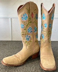 Women&rsquo;s Western Style Leather Boots, Size 7.5
