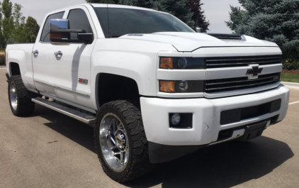 2017 CHEVROLET SILVERADO 2500 HD - 4X4 - DURAMAX DIESEL!