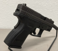 Springfield Armory XD-40 Sub-Compact .40 Caliber, Semi Automatic Pistol W/ Extra Magazine And Canvas Soft Zip-Up Case - 4