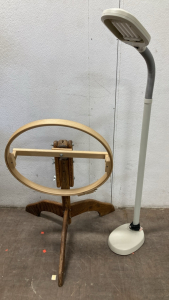 Rotating Loom on Stand, Fluorescent Floor Lamp