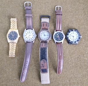(5) Wristwatches