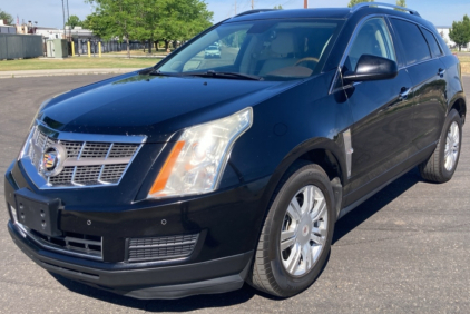 2010 CADILLAC SRX - 4X4!