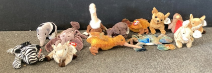 (13) Classic Beanie Babies