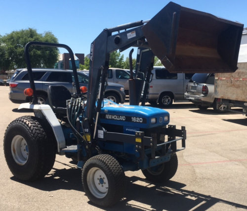 2004 NEW HOLLAND 1620 HST FRONT LOAD TRACTOR - 4X4!!