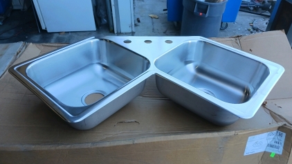 Dayton Stainless Corner Sink #DE217323