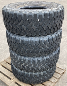 (4) Redulsor M/T 315/75R16LT