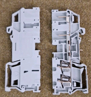 (1000+) WAGO - 769-151 / 4-Pin Carrier Terminal Blocks & (375+) WAGO - 769-302 / End & Intermediate Plates - 3