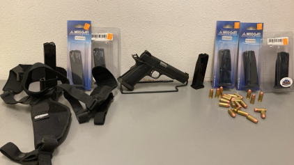 Rock Island m1911 A2FS 45ACP Pistol w/ Holster, (6) Extra Magazines, & 23 Bullets! &mdash; RIA1721552