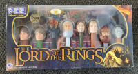 Lord of the Rings Boromir Action Figure & Pez Collection - 4