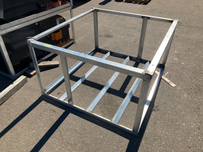 Aluminum Lumber/Pallet Rack, (4.5’x4.5’x 2.5’)