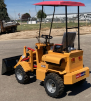 MINI FRONT LOADER - RUNS GREAT - 0.2 HOURS!! - 11