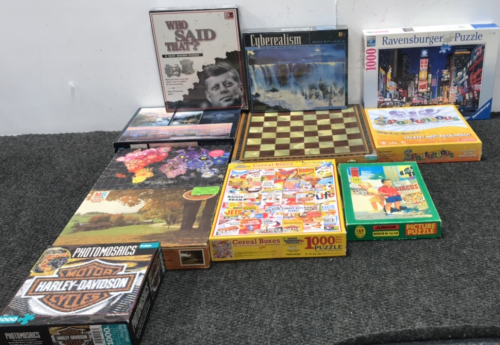 Chess set and 2 boxes of puzzels