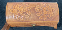 Vintage Tooled Leather Box Purse - 3