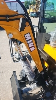 MINI EXCAVATOR - 1.3 TONS - RUNS GREAT - BRAND NEW! - 5