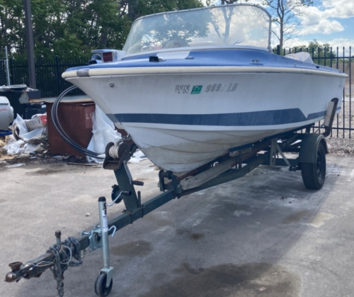 1978 LAPLINER BOAT AND 1959 HOLS TRAILER