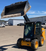 2023 JCB 215 SUPER SKID STEER - 172 HOURS - LOCAL COMPANY LIQUIDATION!