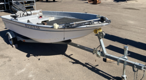 20 FT BASS BOAT WITH TRAILER