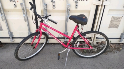 26" Schwinn Frontier (Red) Bike