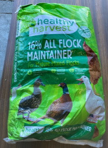 (4) 40 Lbs Bags Of Healthy Harvest 16% All Flock Maintainer