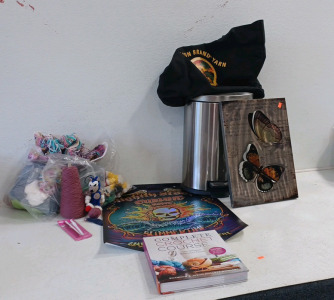 (1) Small Metal Trashcan (1) Complete Crochet Course Book (1) Sublime Concert Poster (1) Butterfly Metal Wall Decor, and more
