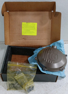 (1) Husqvarna OEM Clutch